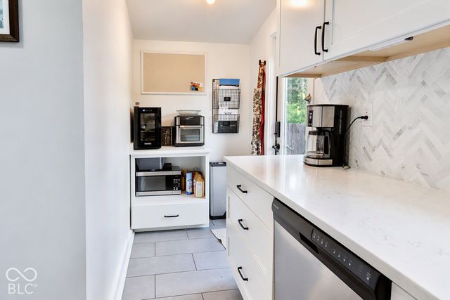 4952 Kingsley Drive, Indianapolis, IN 46205