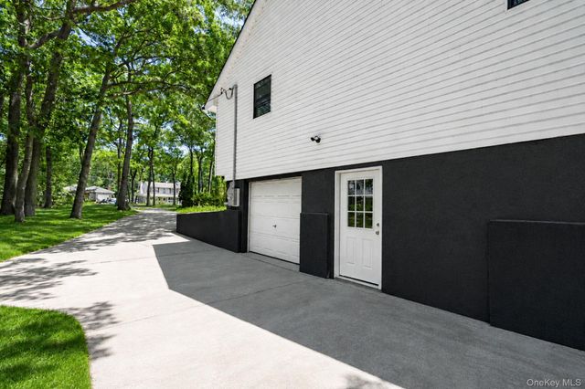 465 Helene Avenue, Shirley, NY 11967