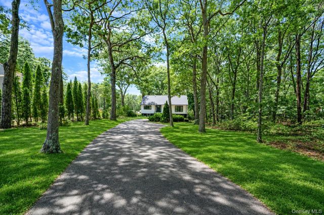 465 Helene Avenue, Shirley, NY 11967