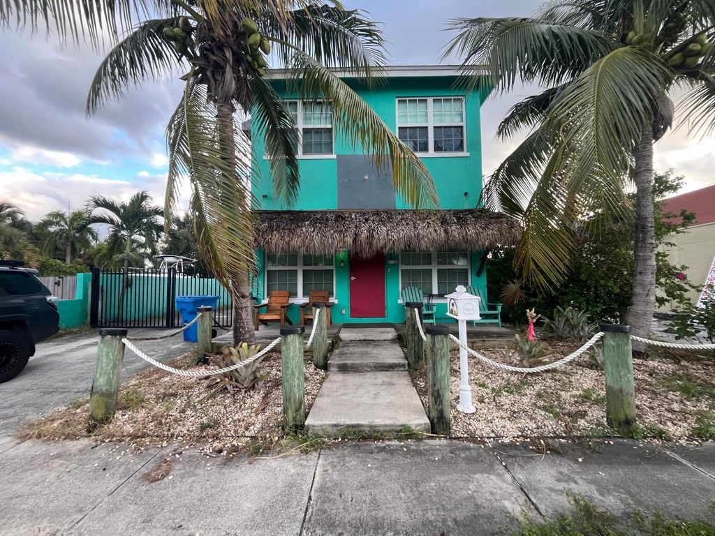 112 Mayfield Road A, Lantana, FL 33462