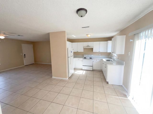 1118 SE Proctor Lane, Port St. Lucie, Port St Lucie, FL 34983