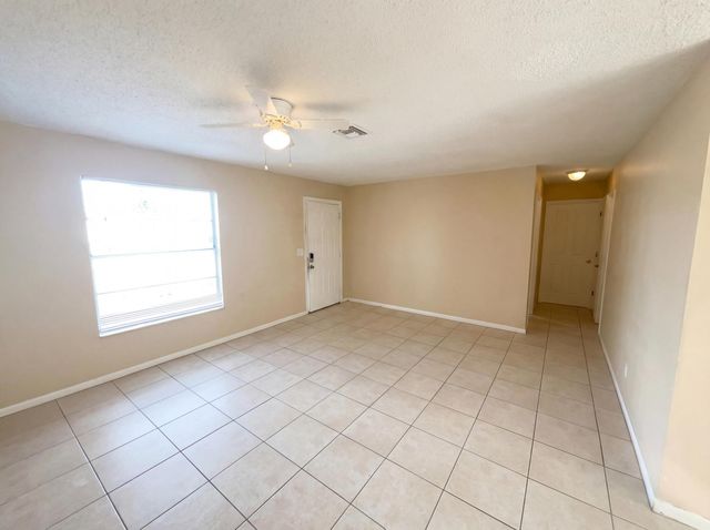 1118 SE Proctor Lane, Port St. Lucie, Port St Lucie, FL 34983