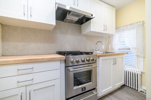 75 Soundview Avenue, Stamford, CT 06902