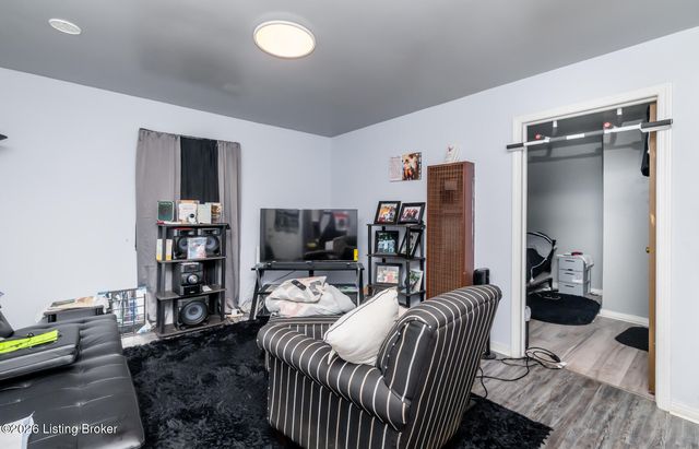 718 Zane St, Louisville, KY 40203