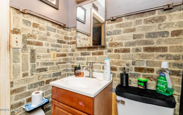 718 Zane St, Louisville, KY 40203