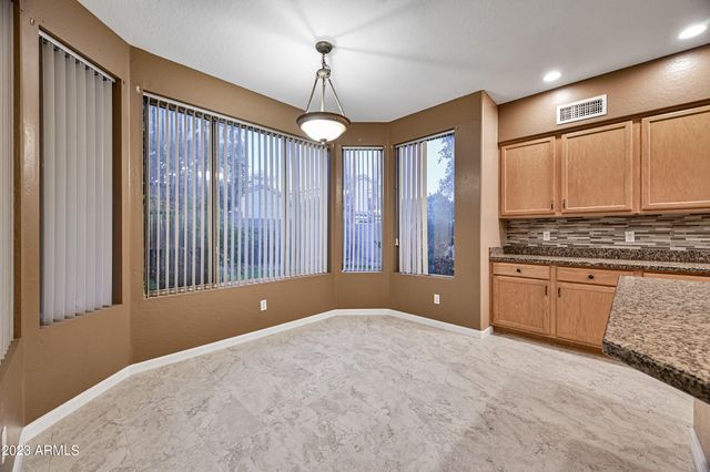 6780 W AMIGO Drive, Glendale, AZ 85308