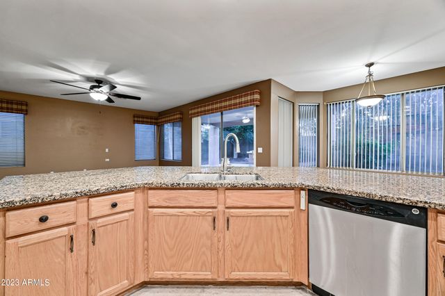 6780 W AMIGO Drive, Glendale, AZ 85308