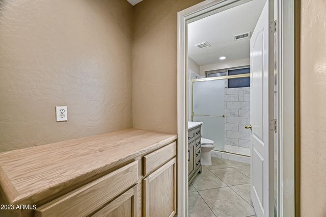 6780 W AMIGO Drive, Glendale, AZ 85308