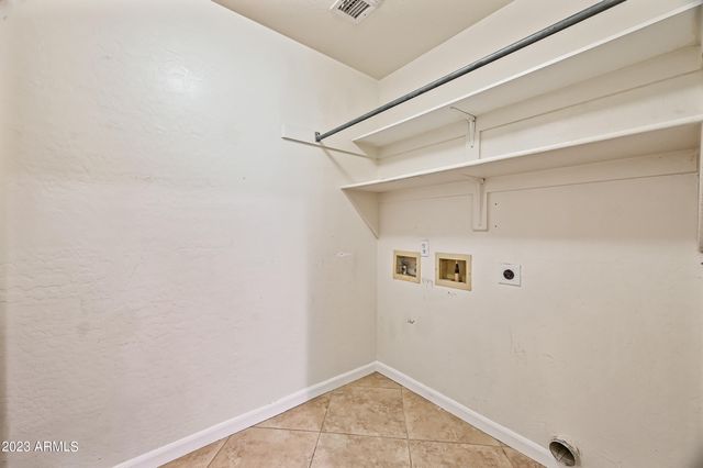 6780 W AMIGO Drive, Glendale, AZ 85308