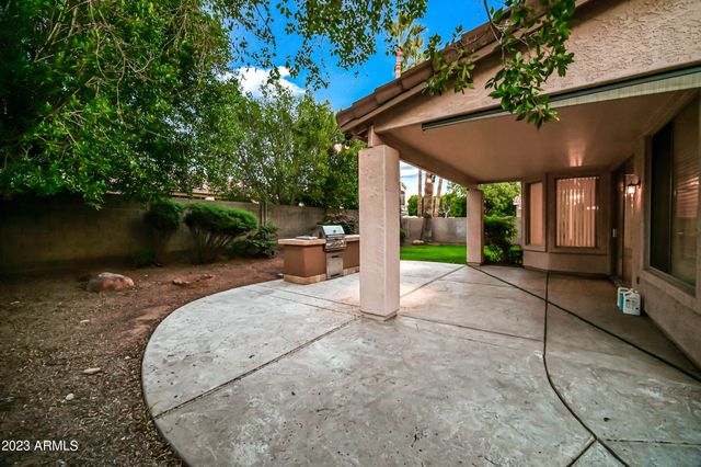 6780 W AMIGO Drive, Glendale, AZ 85308