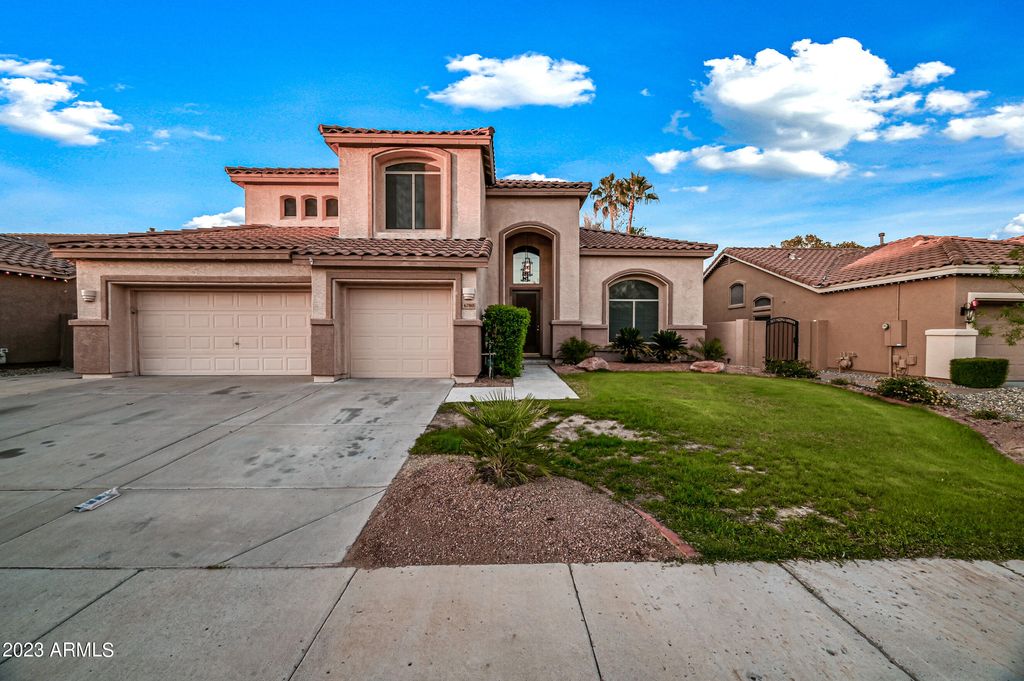 6780 W AMIGO Drive, Glendale, AZ 85308
