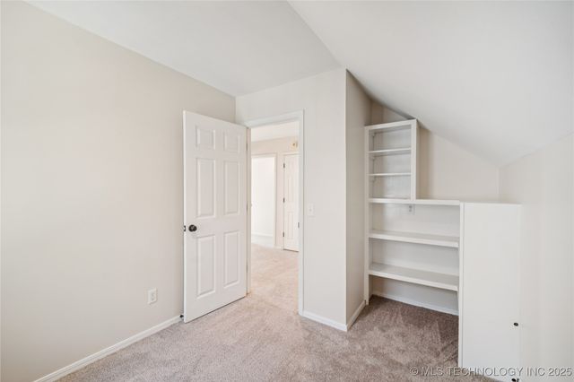 10006 S Maplewood Avenue, Tulsa, OK 74137
