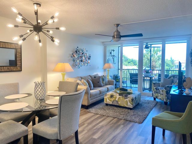 18 Royal Palm Way 306, Boca Raton, FL 33432