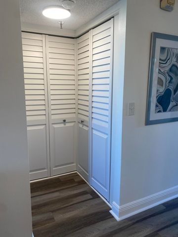 18 Royal Palm Way 306, Boca Raton, FL 33432