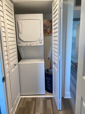 18 Royal Palm Way 306, Boca Raton, FL 33432