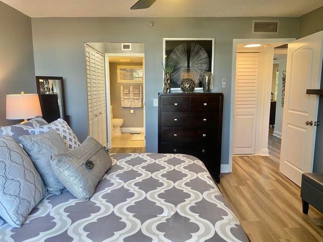 18 Royal Palm Way 306, Boca Raton, FL 33432