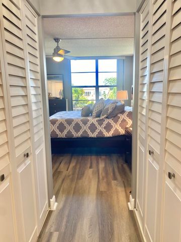 18 Royal Palm Way 306, Boca Raton, FL 33432