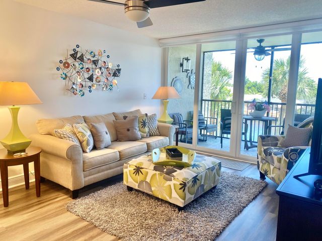 18 Royal Palm Way 306, Boca Raton, FL 33432