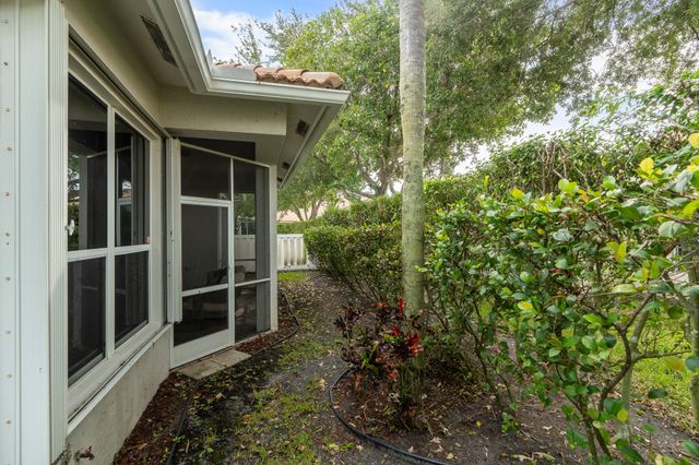 8620 HIGH CAY, West Palm Beach, FL 33411