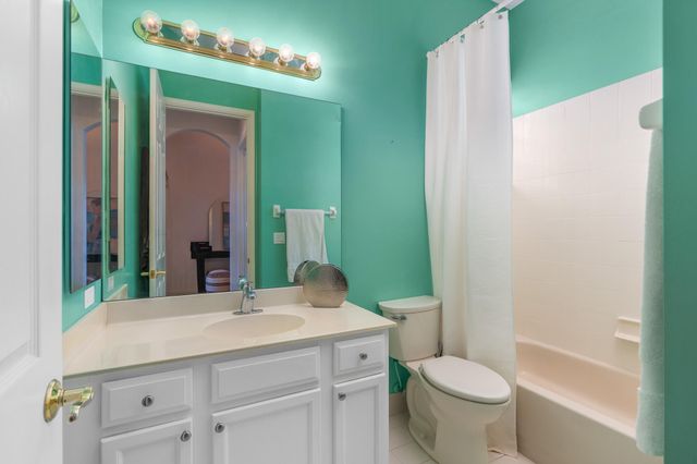 8620 HIGH CAY, West Palm Beach, FL 33411