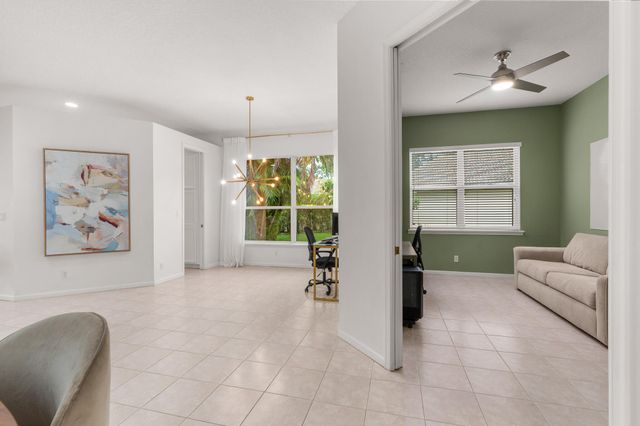 8620 HIGH CAY, West Palm Beach, FL 33411