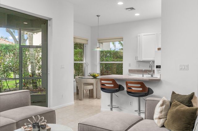 8620 HIGH CAY, West Palm Beach, FL 33411