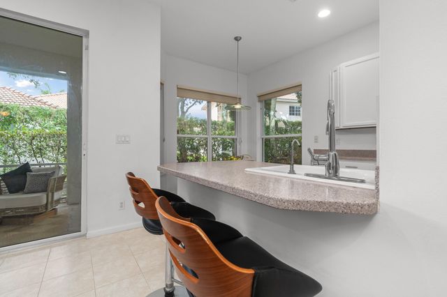 8620 HIGH CAY, West Palm Beach, FL 33411