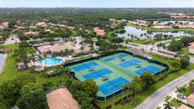 8620 HIGH CAY, West Palm Beach, FL 33411