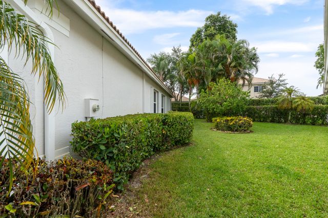 8620 HIGH CAY, West Palm Beach, FL 33411