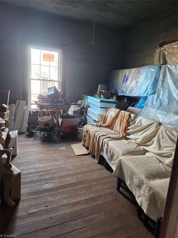 108 Luther Ridge Lane, Mount Airy, NC 27030