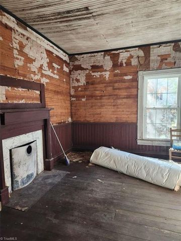 108 Luther Ridge Lane, Mount Airy, NC 27030