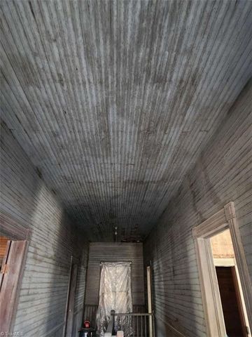 108 Luther Ridge Lane, Mount Airy, NC 27030