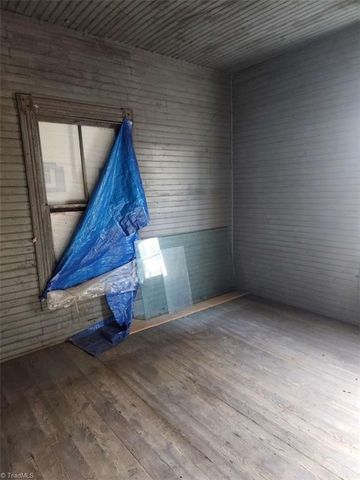 108 Luther Ridge Lane, Mount Airy, NC 27030