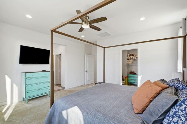 1617 Sorrel St, Santa Rosa, CA 95403