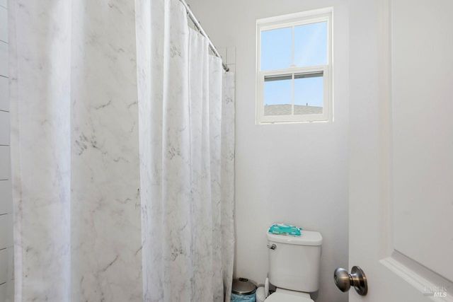 1617 Sorrel St, Santa Rosa, CA 95403