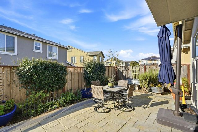 1617 Sorrel St, Santa Rosa, CA 95403