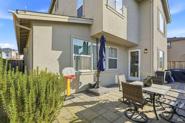 1617 Sorrel St, Santa Rosa, CA 95403