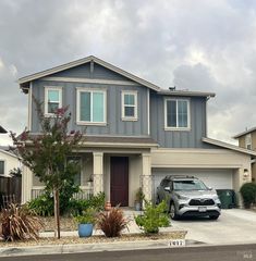 1617 Sorrel St, Santa Rosa, CA 95403