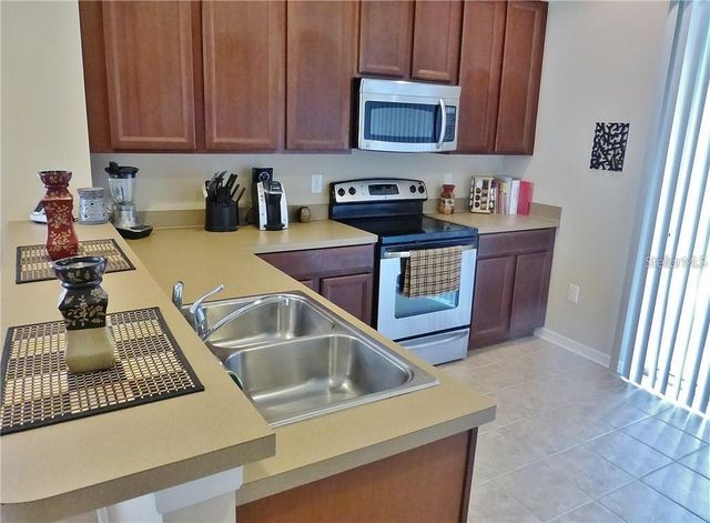 8904 RED BEECHWOOD COURT, Riverview, FL 33578