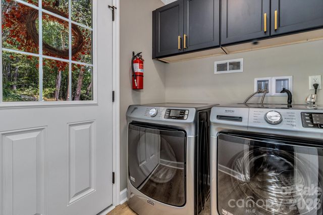 21 Carolinda Lane, Waynesville, NC 28786