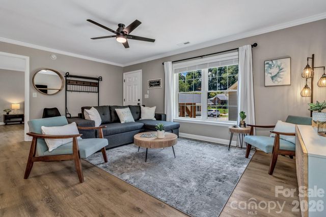 21 Carolinda Lane, Waynesville, NC 28786