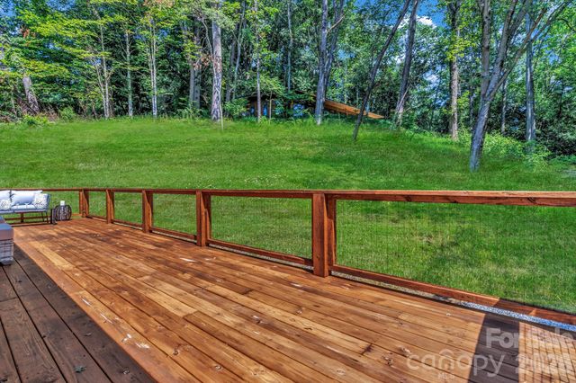 21 Carolinda Lane, Waynesville, NC 28786
