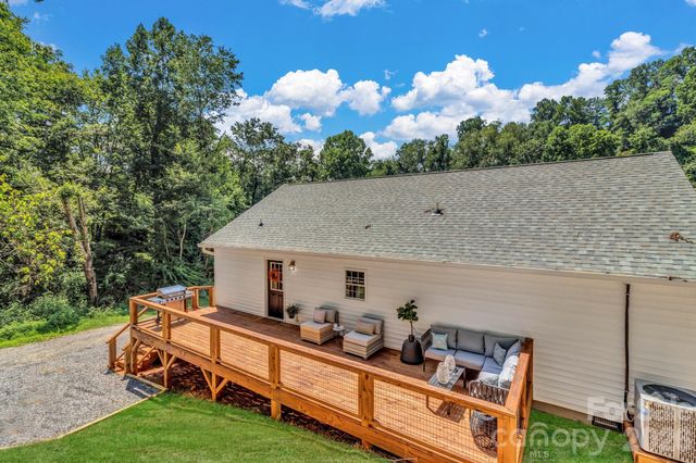 21 Carolinda Lane, Waynesville, NC 28786