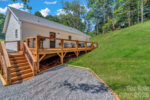 21 Carolinda Lane, Waynesville, NC 28786