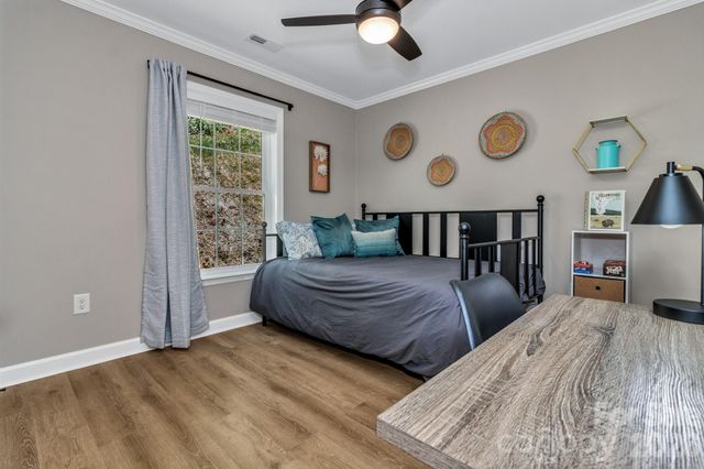 21 Carolinda Lane, Waynesville, NC 28786