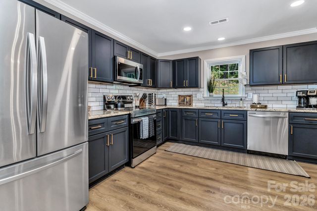 21 Carolinda Lane, Waynesville, NC 28786