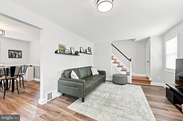 864 QUAINT ST, Secane, PA 19018