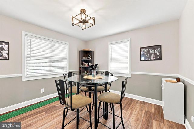 864 QUAINT ST, Secane, PA 19018