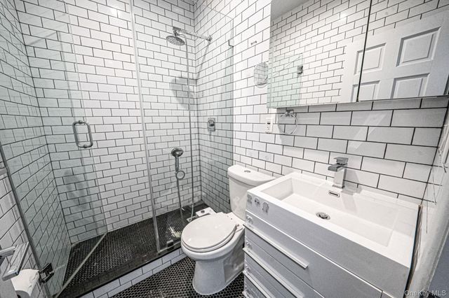 176A 26th Street, Brooklyn, NY 11232