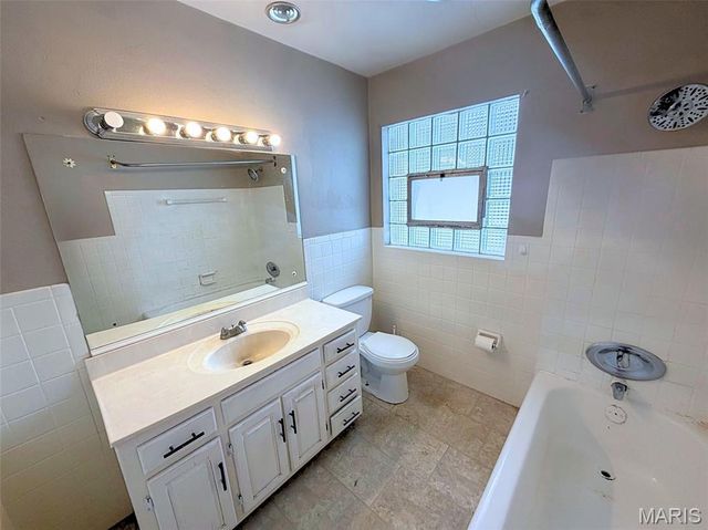 2417 Fair Acres Road, Unincorporated, MO 63136